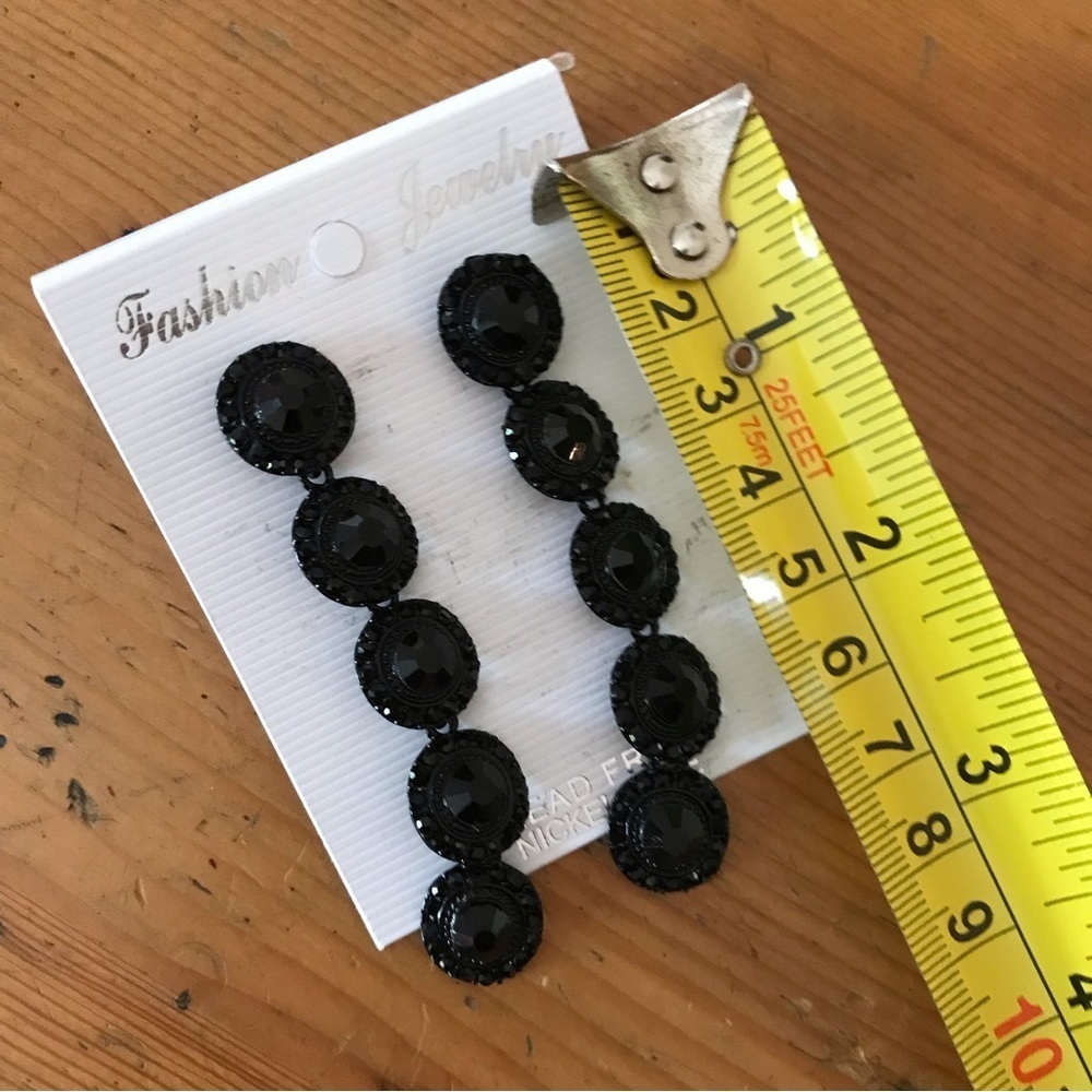 ▪️Long Black Hanging Earrings - Picture 5 of 5